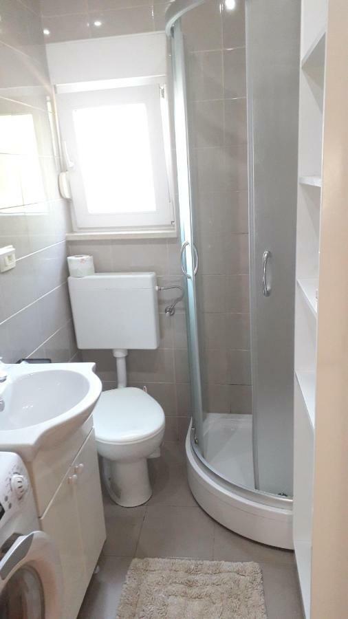 Apartmani Zilic ดูกีรัท ภายนอก รูปภาพ