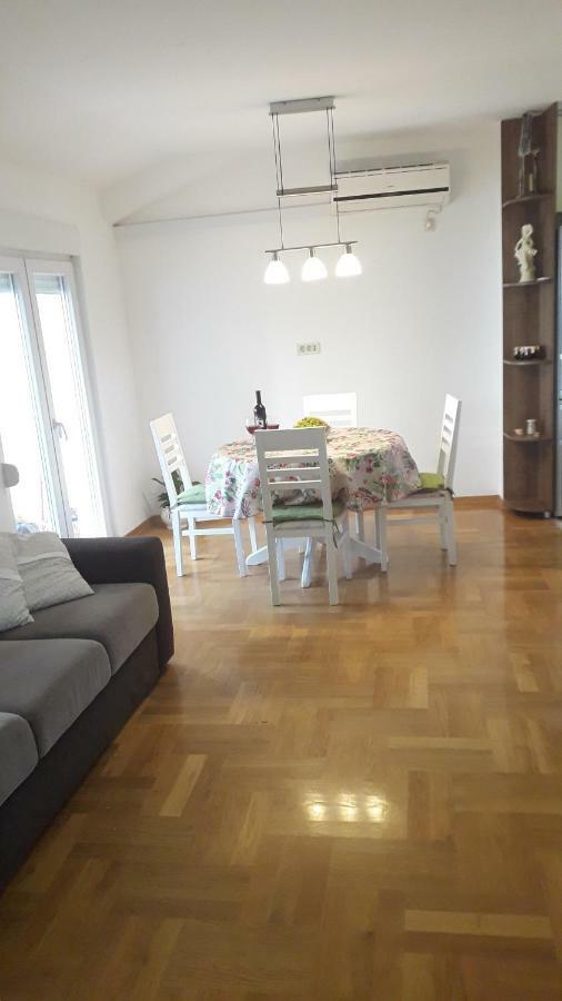 Apartmani Zilic ดูกีรัท ภายนอก รูปภาพ