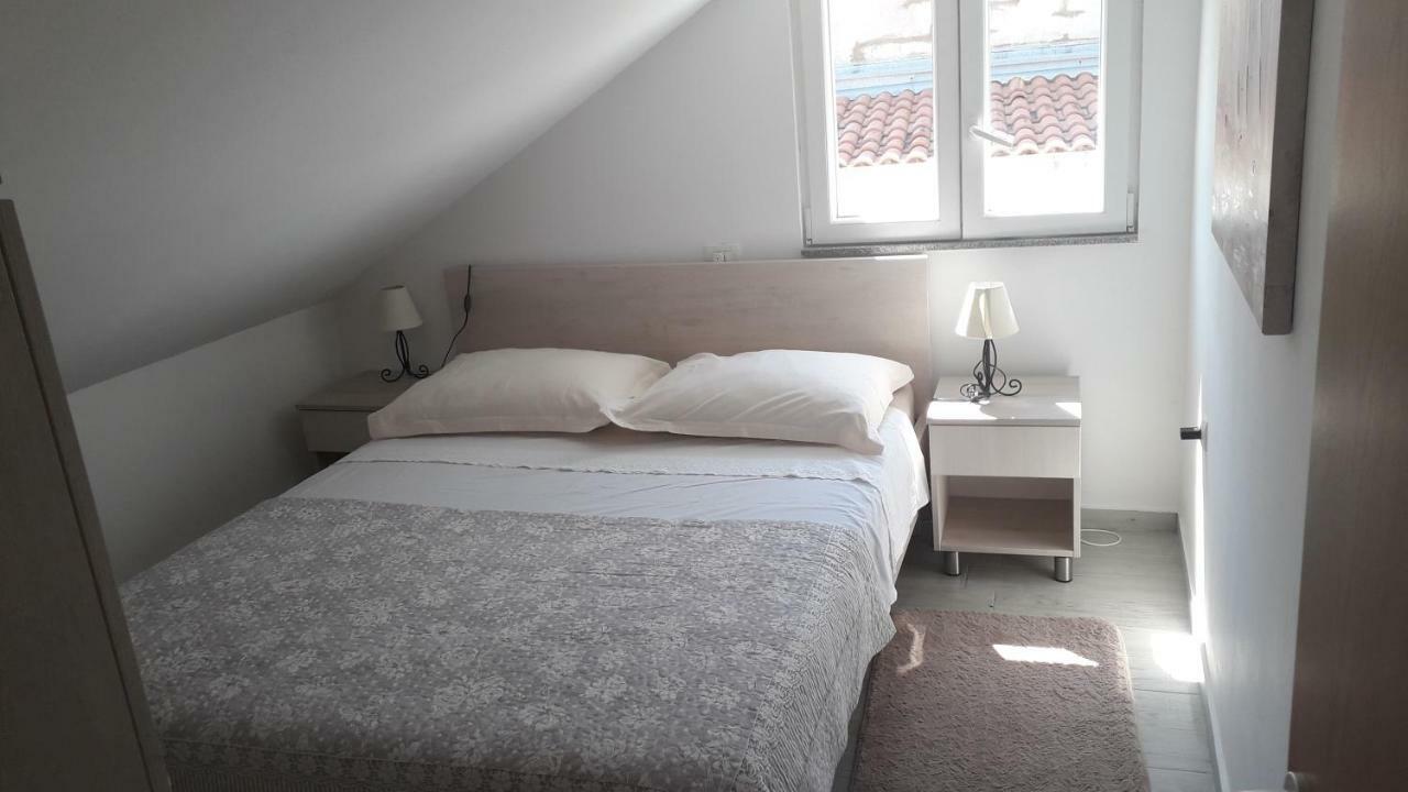Apartmani Zilic ดูกีรัท ภายนอก รูปภาพ