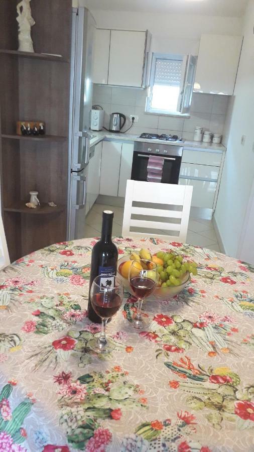 Apartmani Zilic ดูกีรัท ภายนอก รูปภาพ