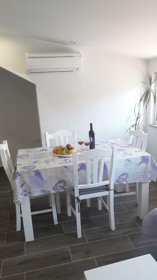 Apartmani Zilic ดูกีรัท ภายนอก รูปภาพ