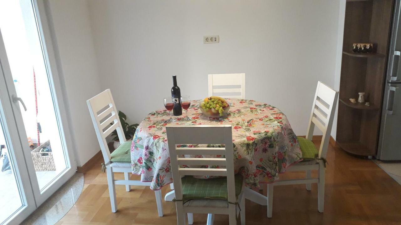 Apartmani Zilic ดูกีรัท ภายนอก รูปภาพ