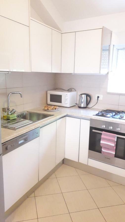 Apartmani Zilic ดูกีรัท ภายนอก รูปภาพ